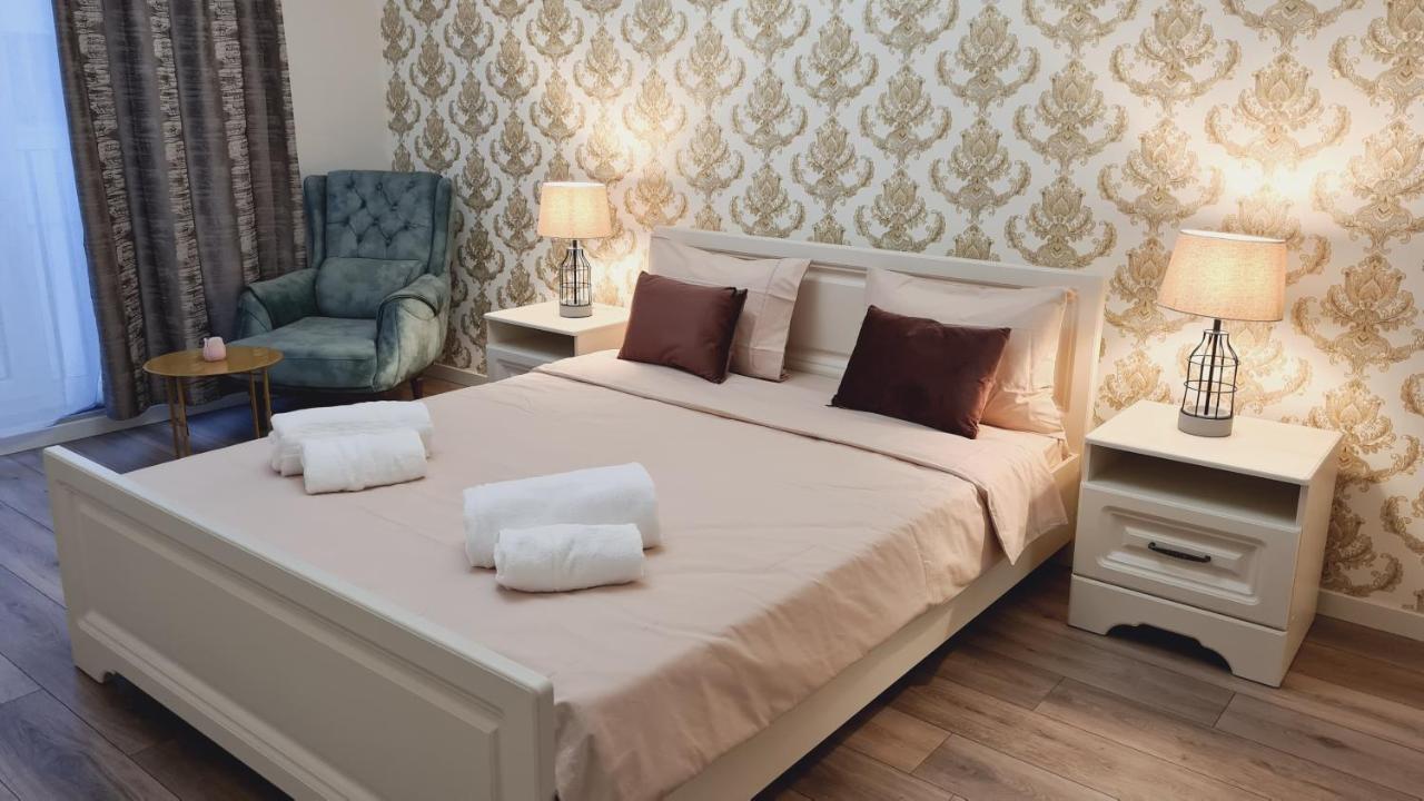 Appartamento 5* Luxury Near Avram Iancu Sq New. Private Parking Cluj-Napoca Esterno foto