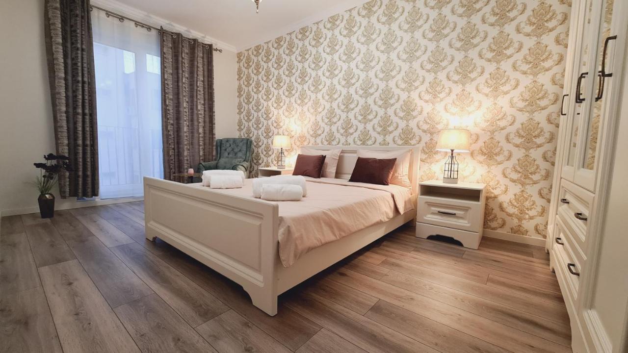 Appartamento 5* Luxury Near Avram Iancu Sq New. Private Parking Cluj-Napoca Esterno foto