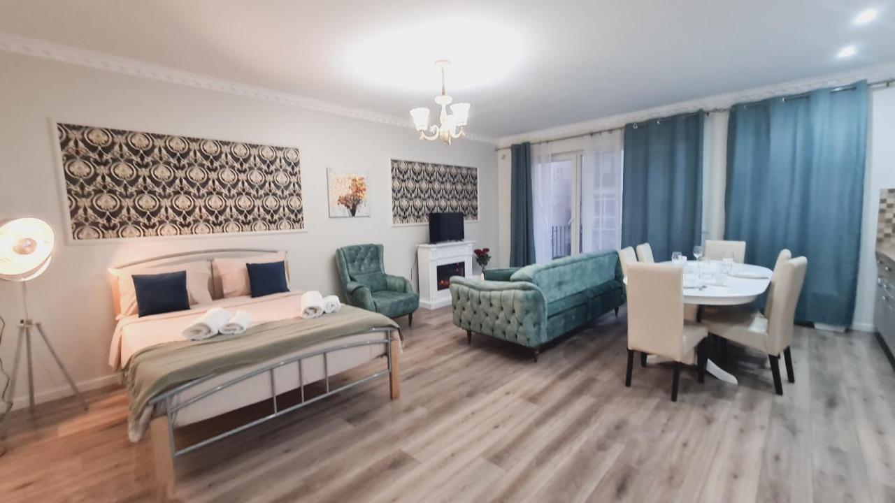 Appartamento 5* Luxury Near Avram Iancu Sq New. Private Parking Cluj-Napoca Esterno foto
