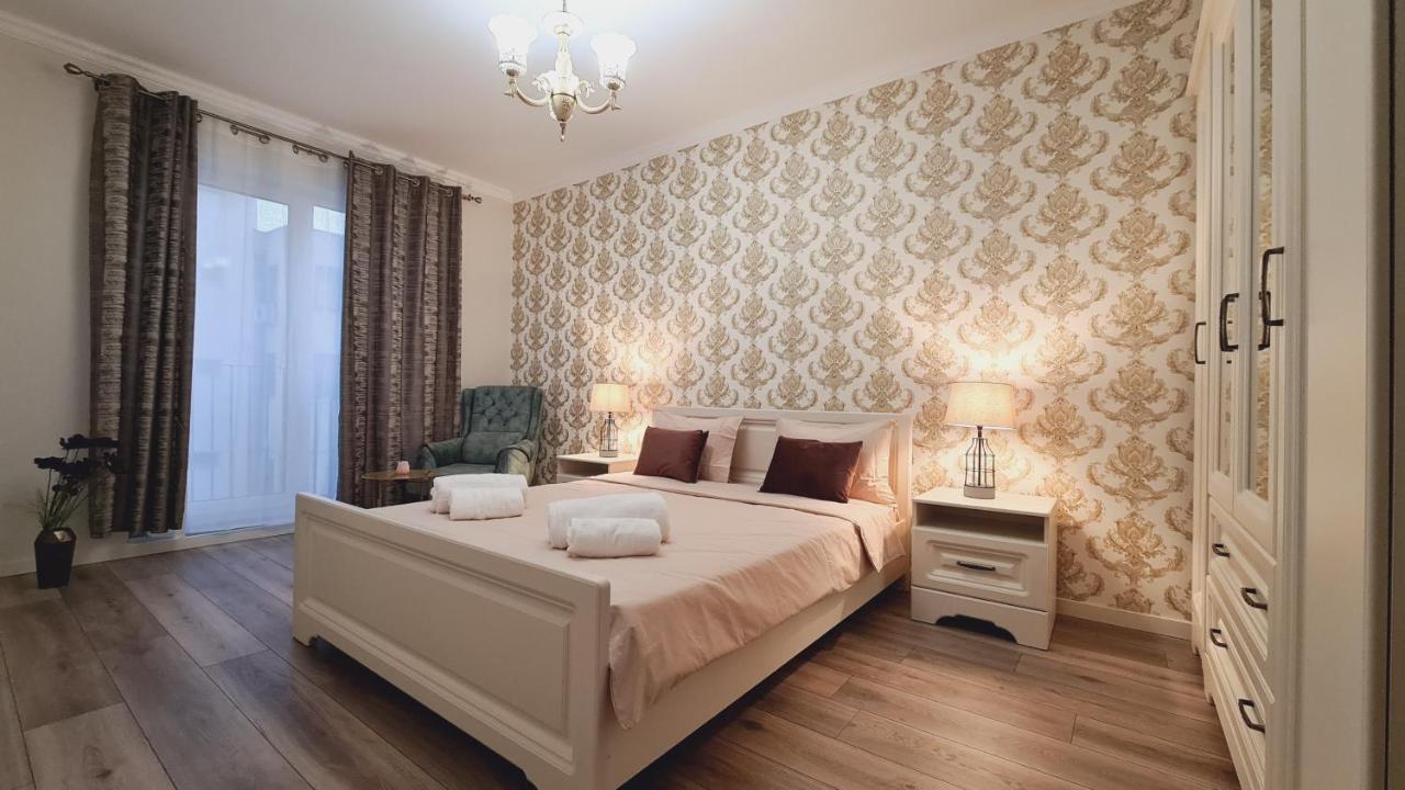 Appartamento 5* Luxury Near Avram Iancu Sq New. Private Parking Cluj-Napoca Esterno foto